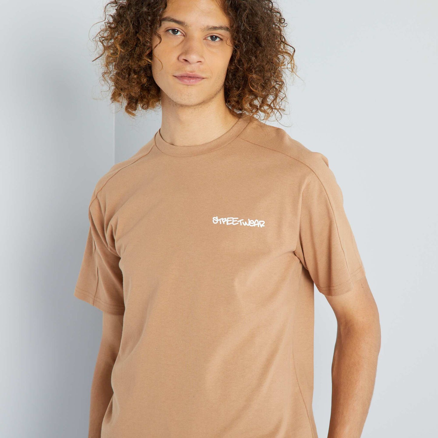 T-shirt à col rond 'Streetwear' Beige