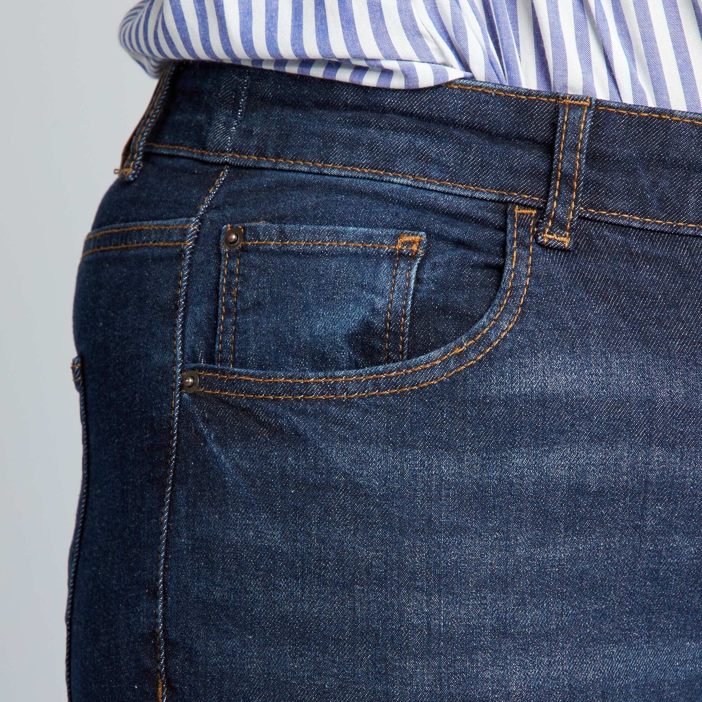 Jean regular 5 poches L30 Brut