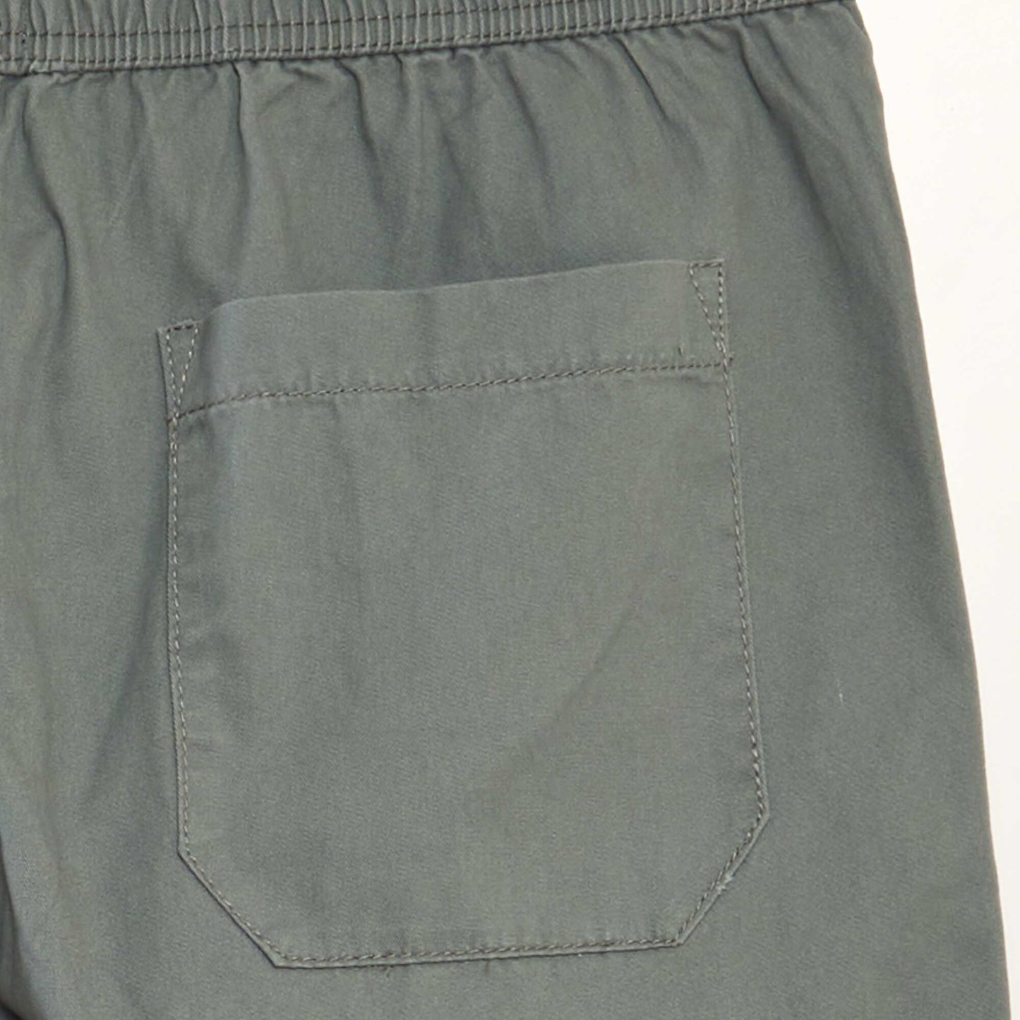 Bermuda chino avec taille élastiquée Kaki