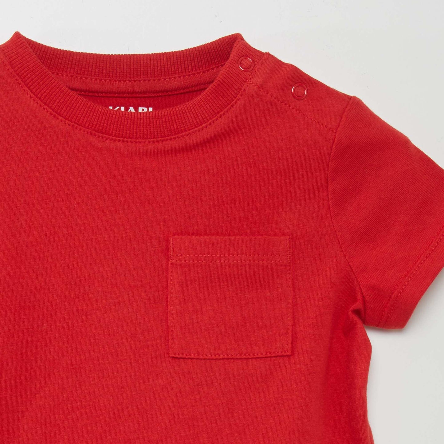 T-shirt à manches courtes avec poches rouge