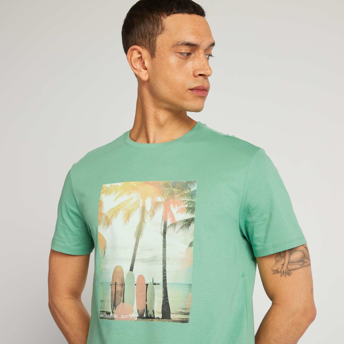 T-shirt en coton imprimé à col rond Vert