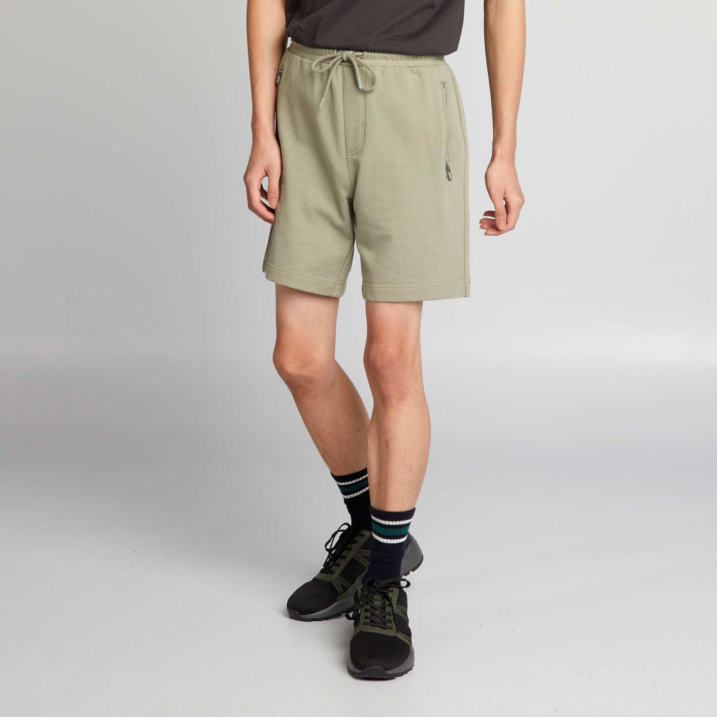 Short en molleton avec poches zippées Vert
