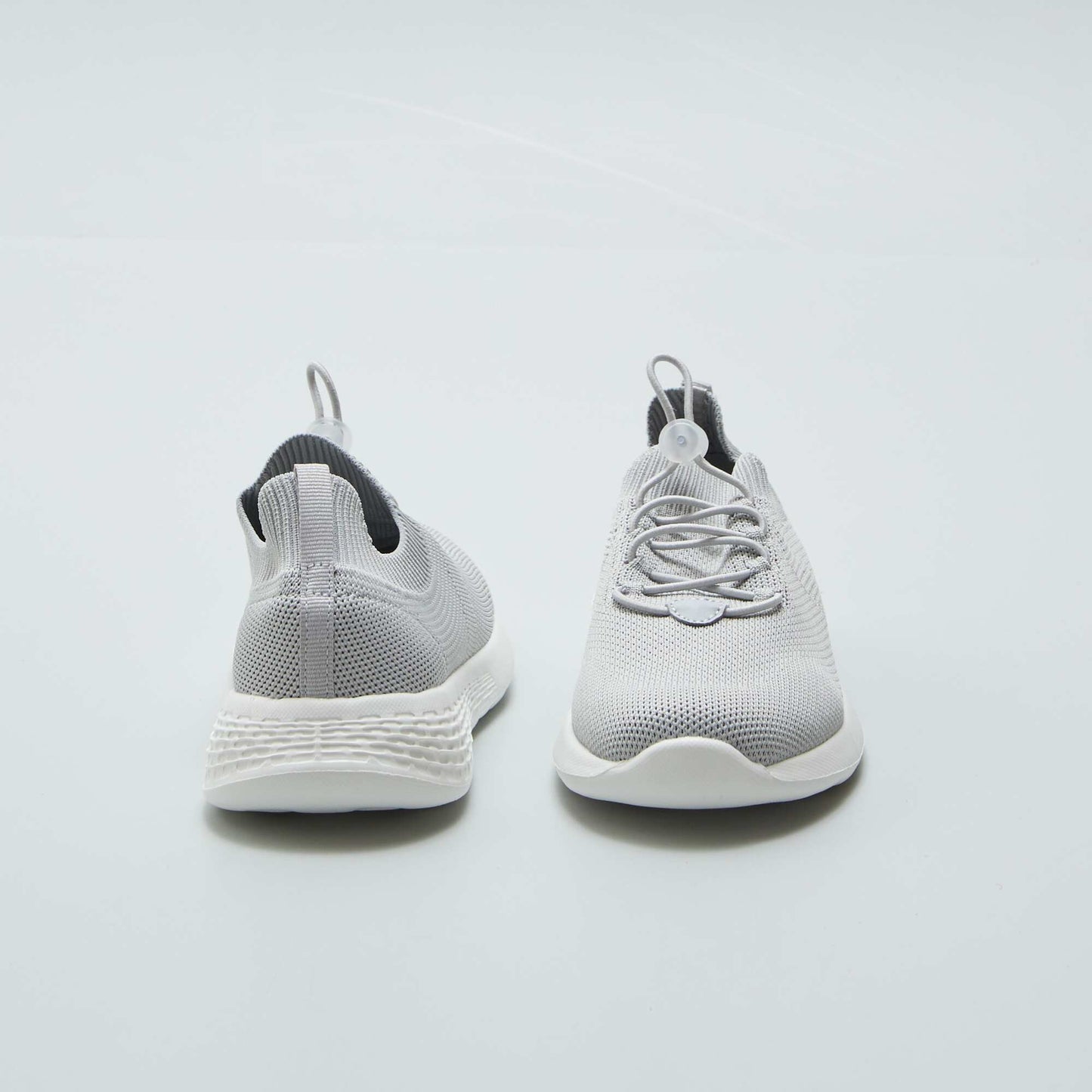 Baskets type running Gris