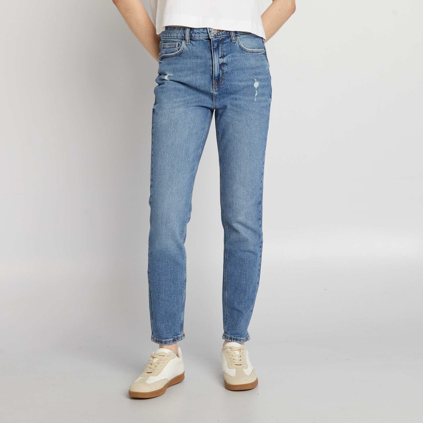 Jean slim à taille haute avec abrasions STONE
