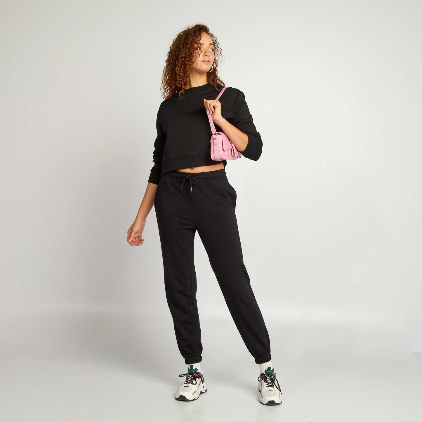 Sweat cropped à col rond NOIR