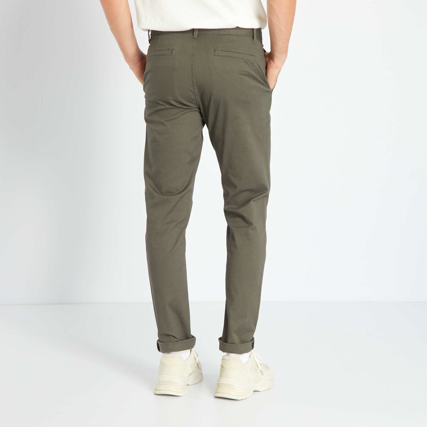 Pantalon chino slim Kaki