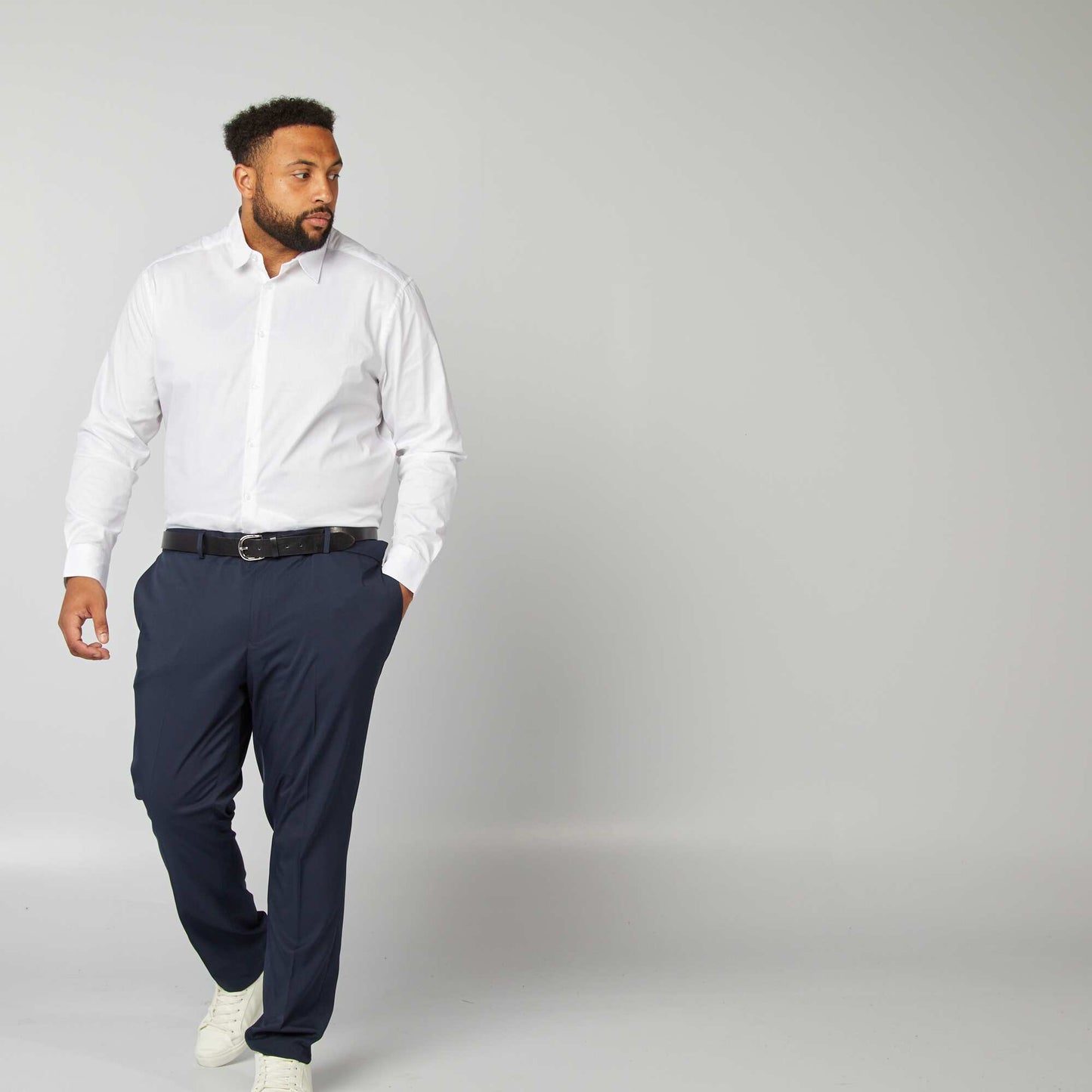 Chemise droite et stretch blanc