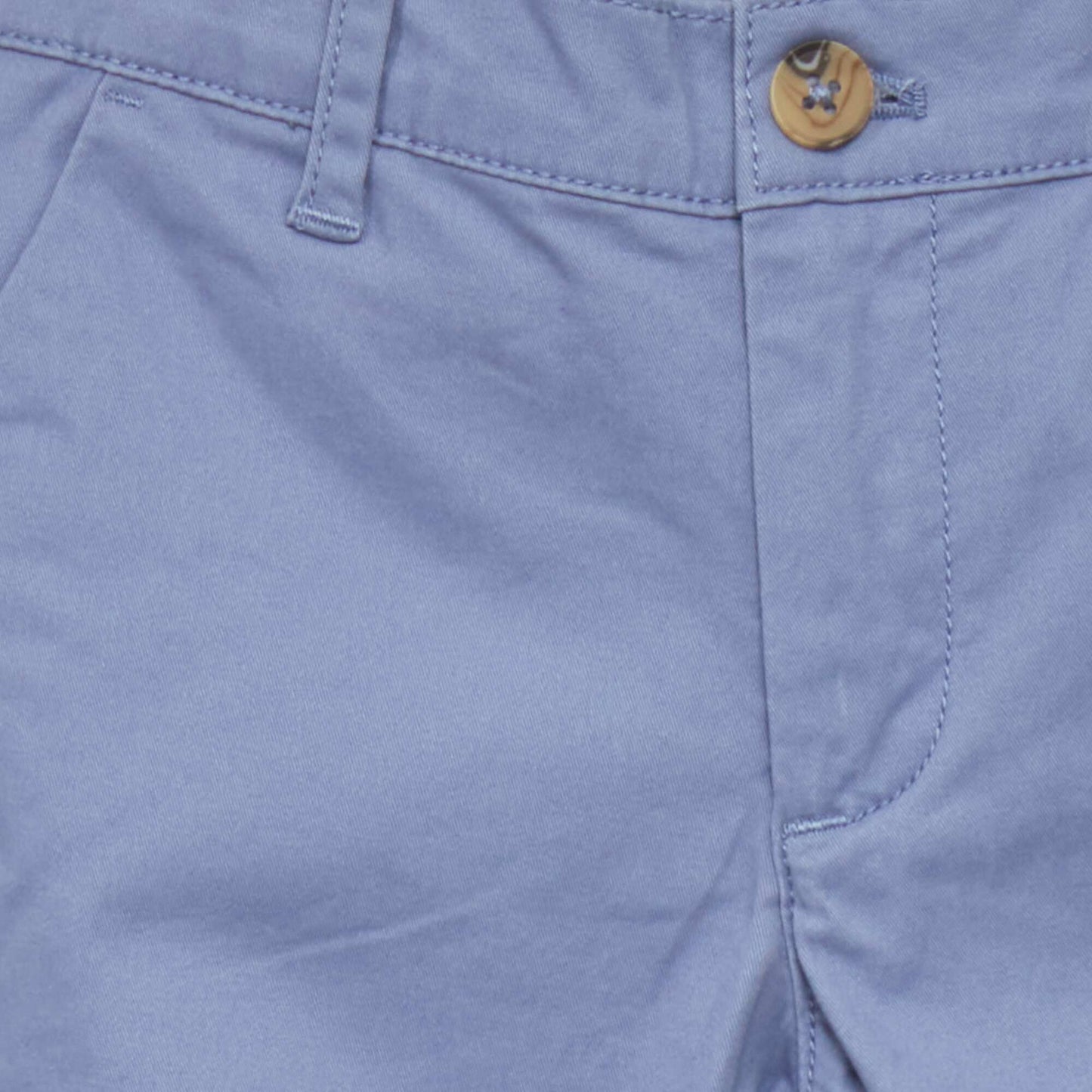 Pantalon chino bleu grisé