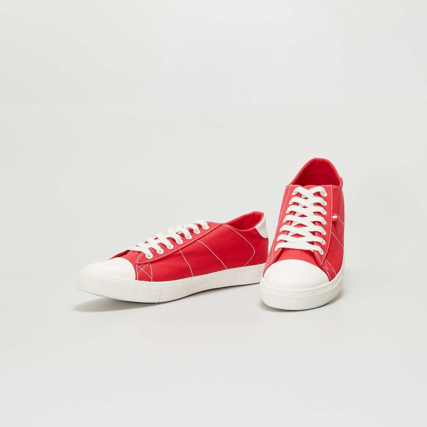 Baskets basses en toile Rouge