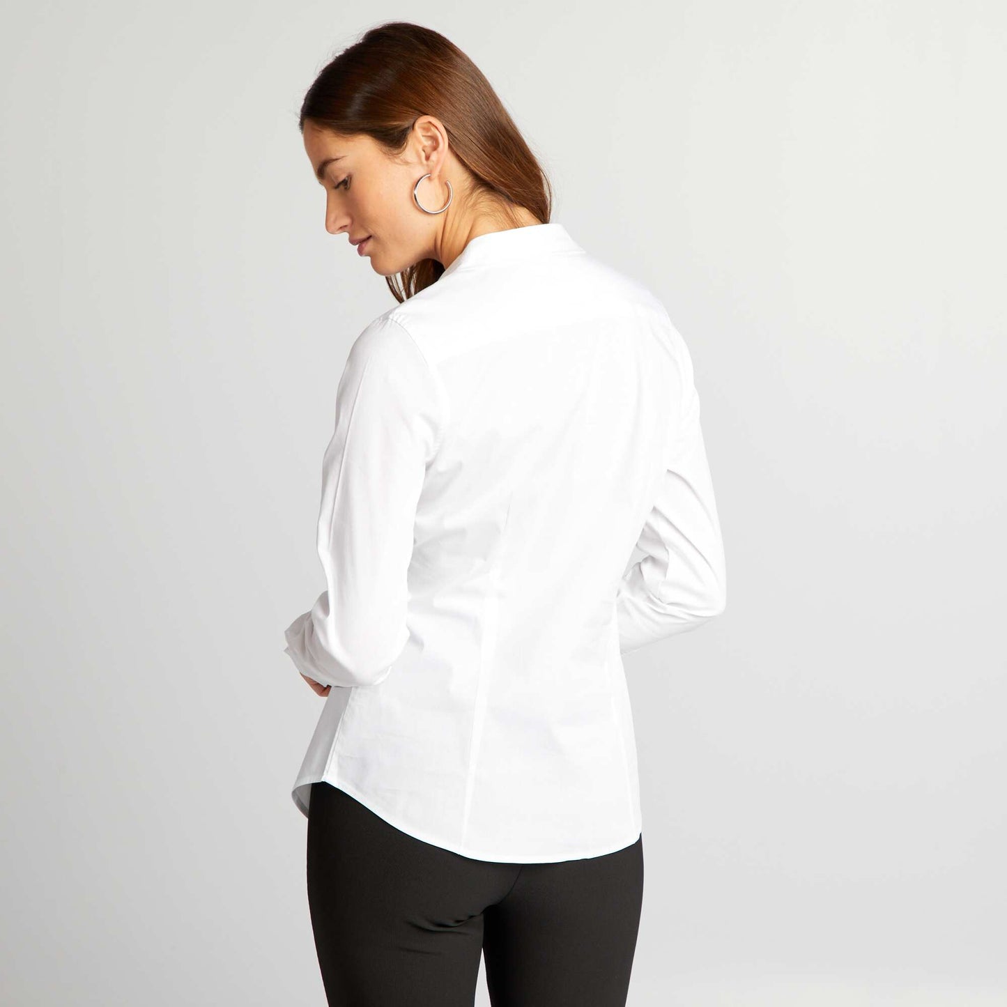Chemise fittée col italien blanc