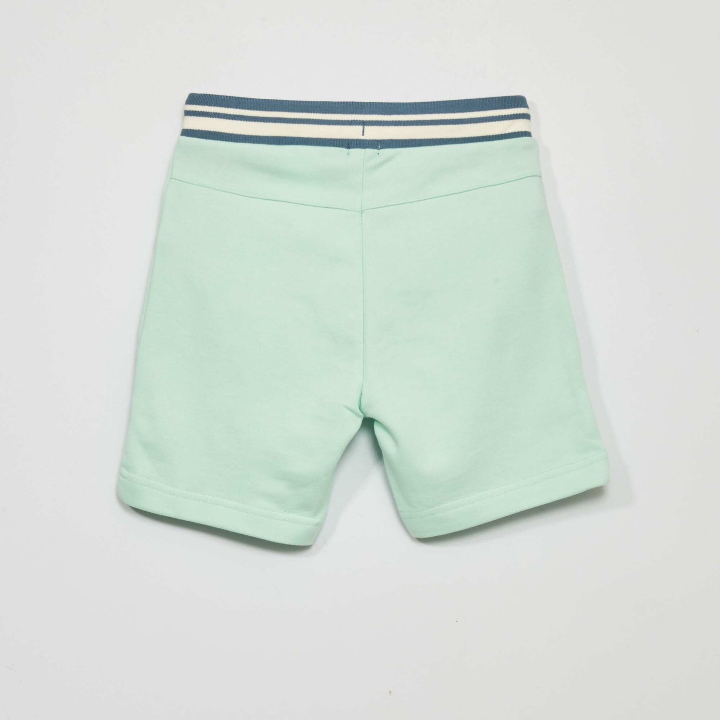 Short en molleton vert