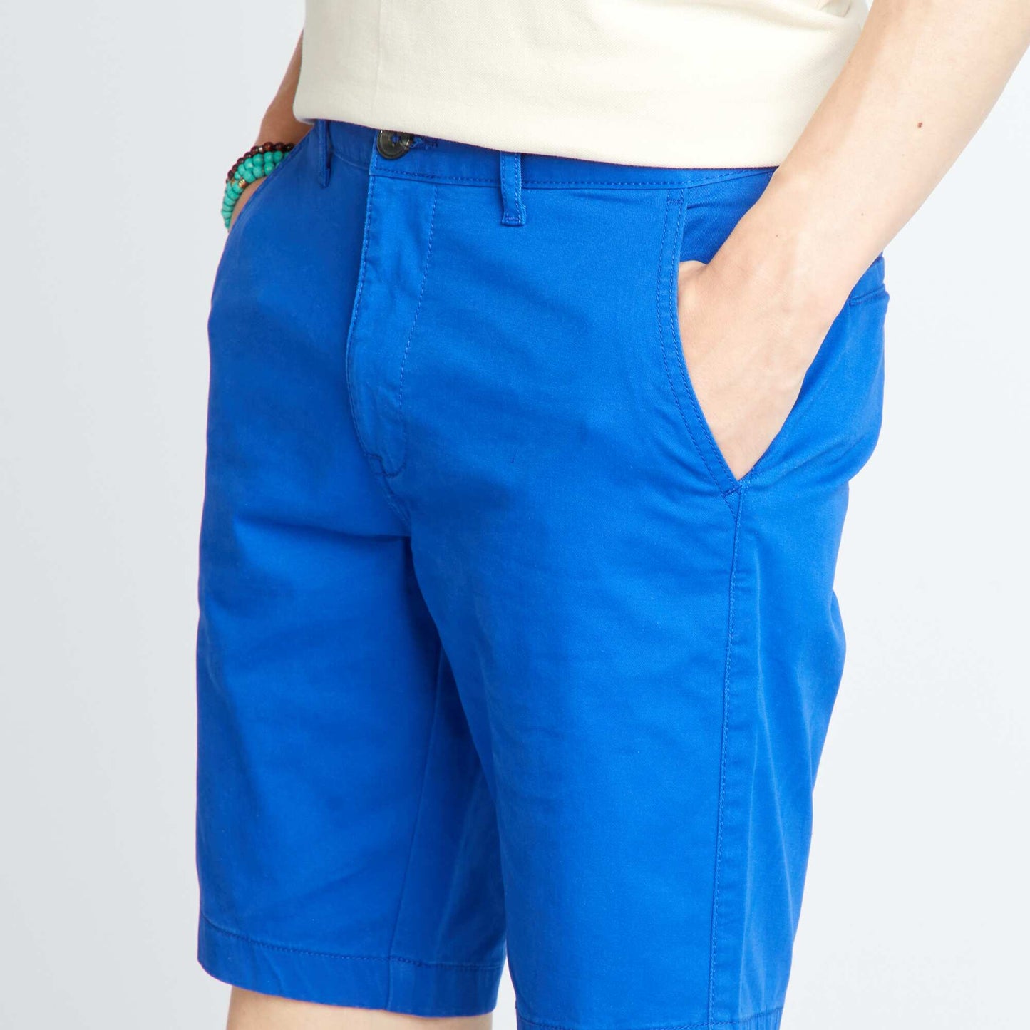 Bermuda chino bleu