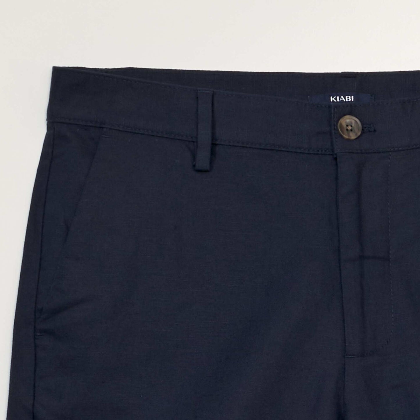 Bermuda chino avec lin bleu marine