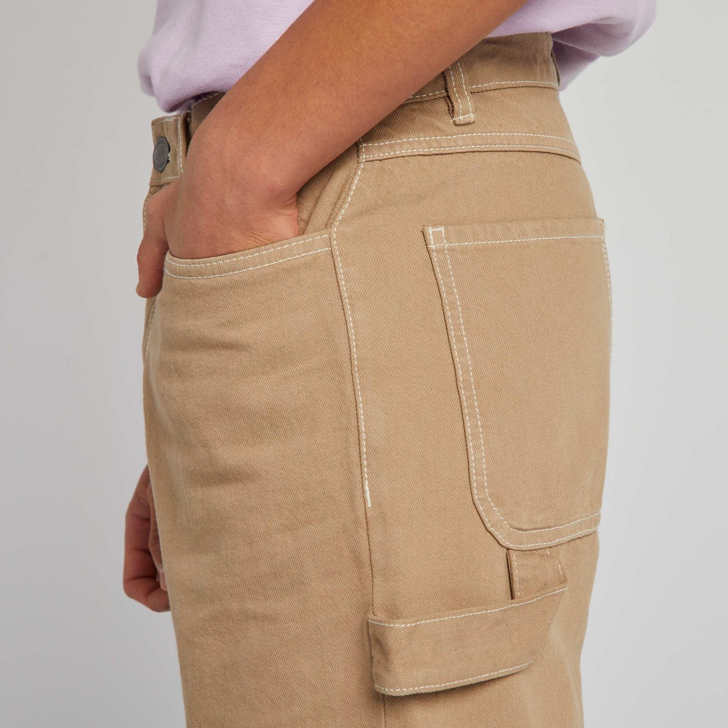 Pantalon à surpiqures contrastées Beige