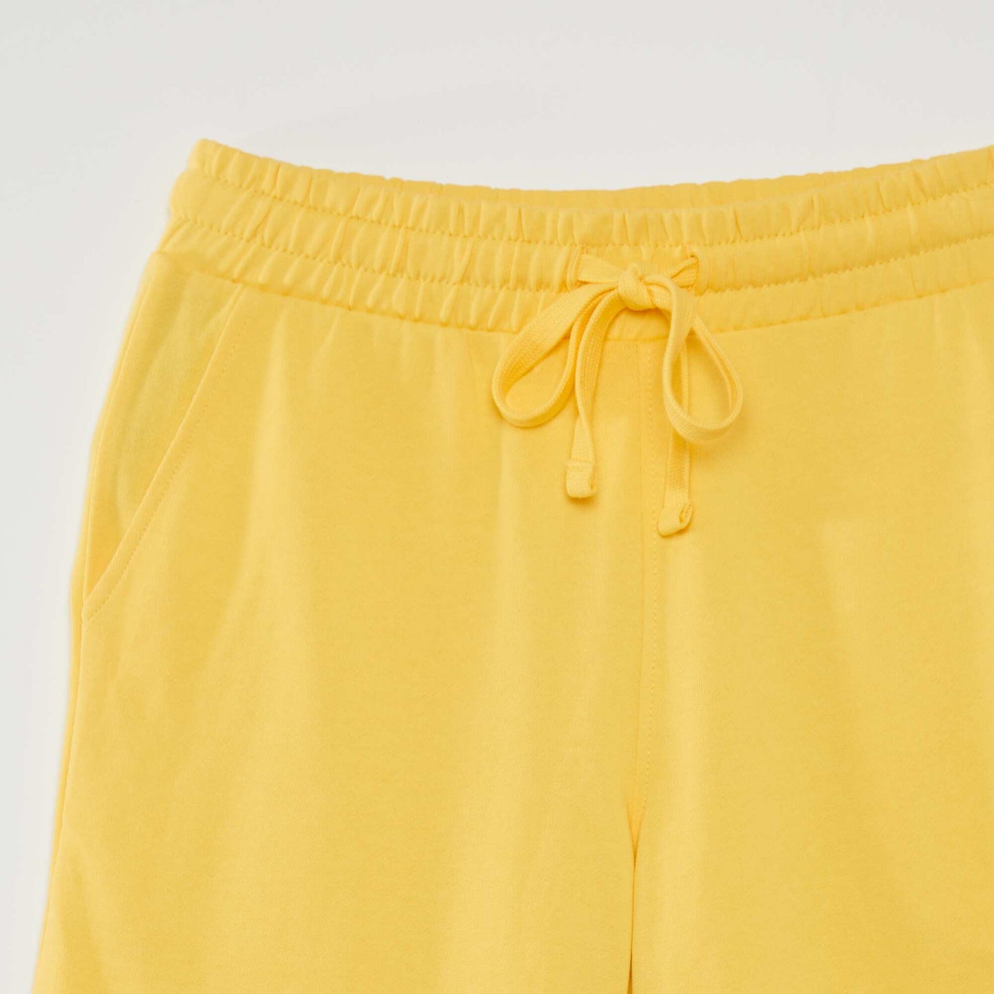 Short uni en molleton Jaune