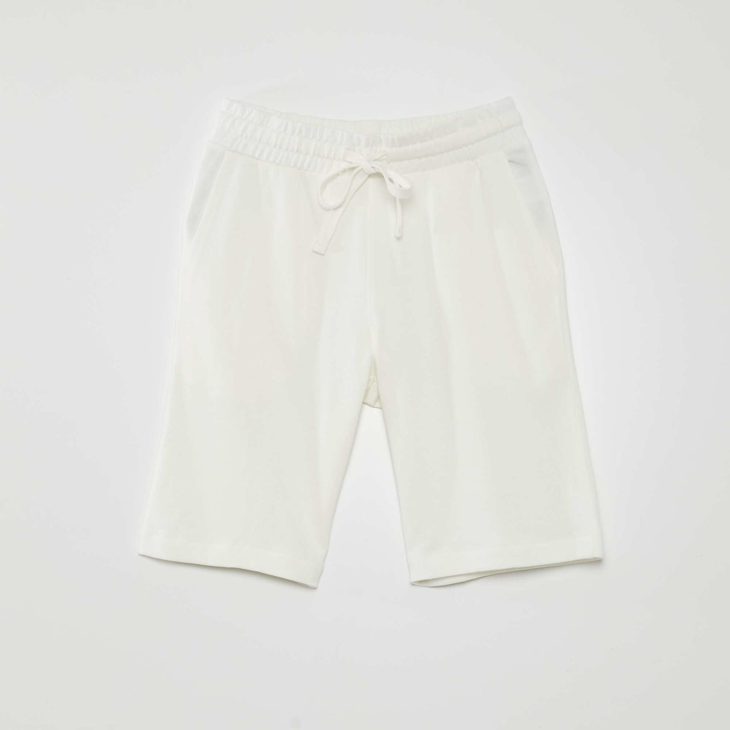 Short uni en molleton blanc