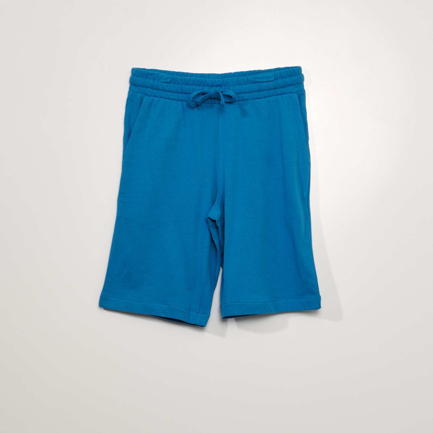 Short uni en molleton bleu