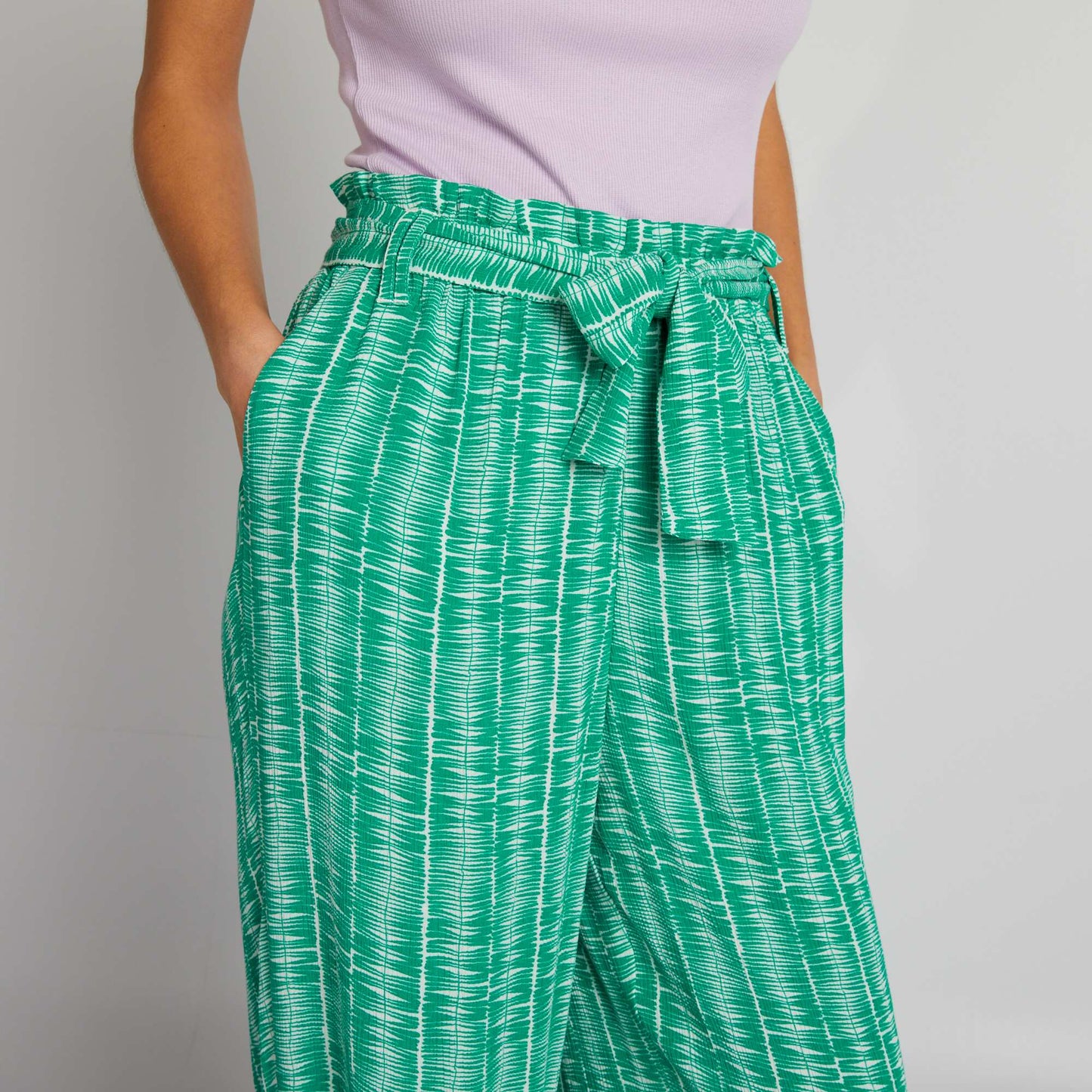 Pantalon avec ceinture à nouer Vert