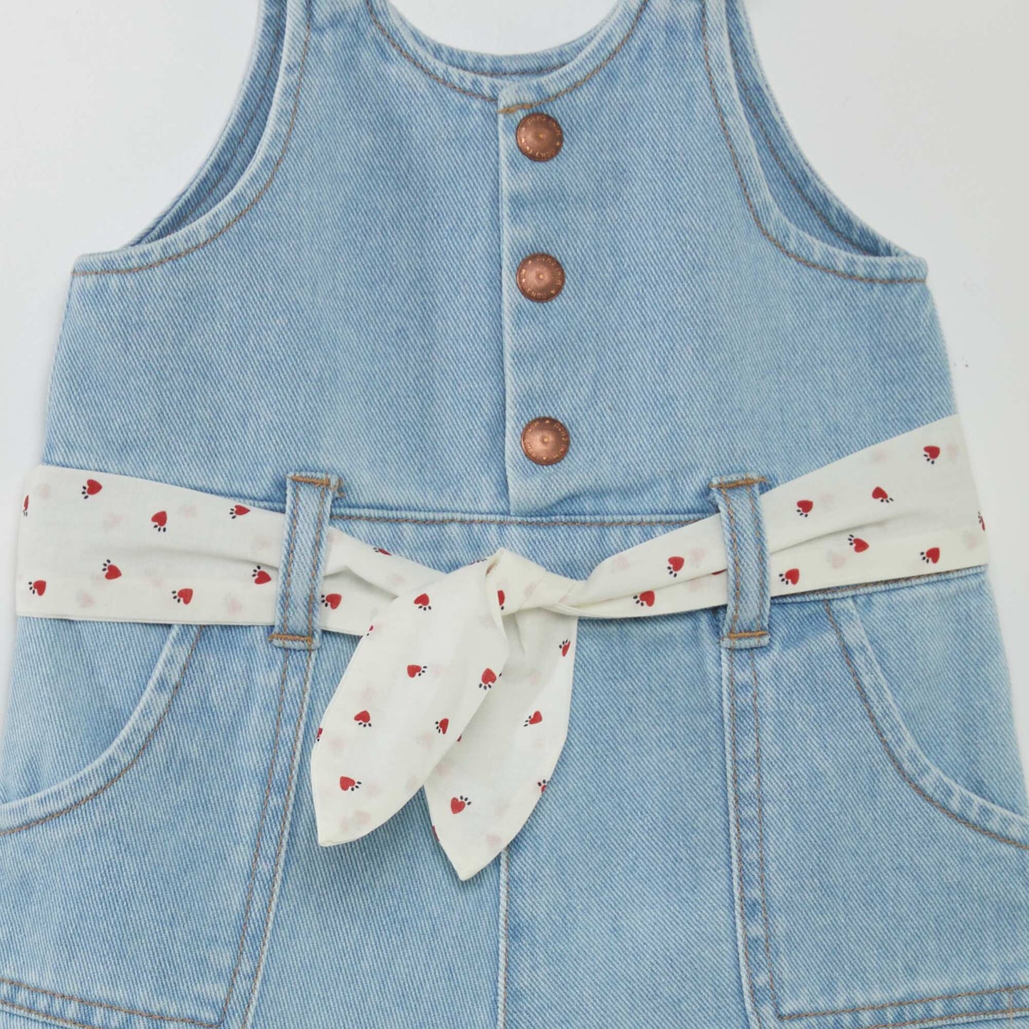 Combishort en denim avec ceinture imprimée Denim