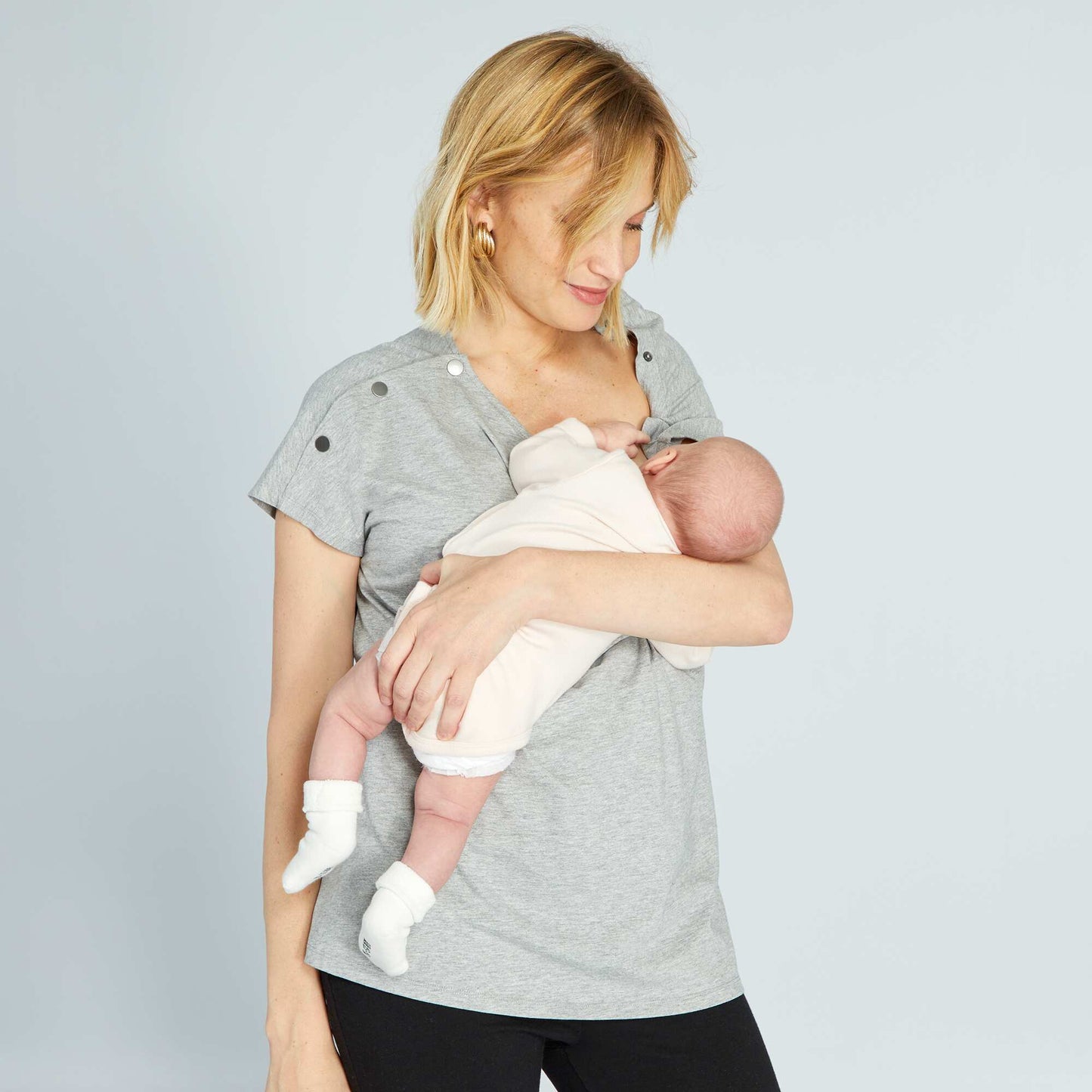 T-shirt d'allaitement avec col boutonné GRIS
