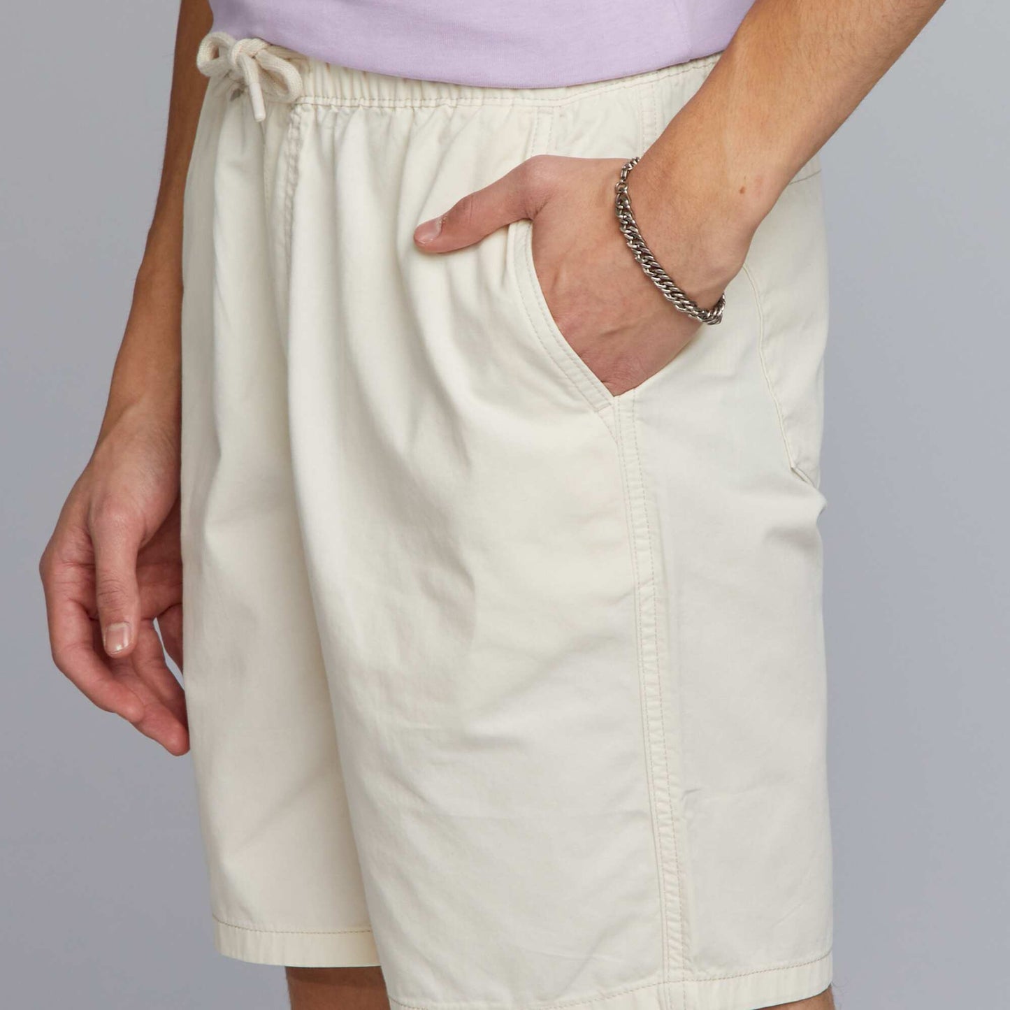 Short élastique en coton écru