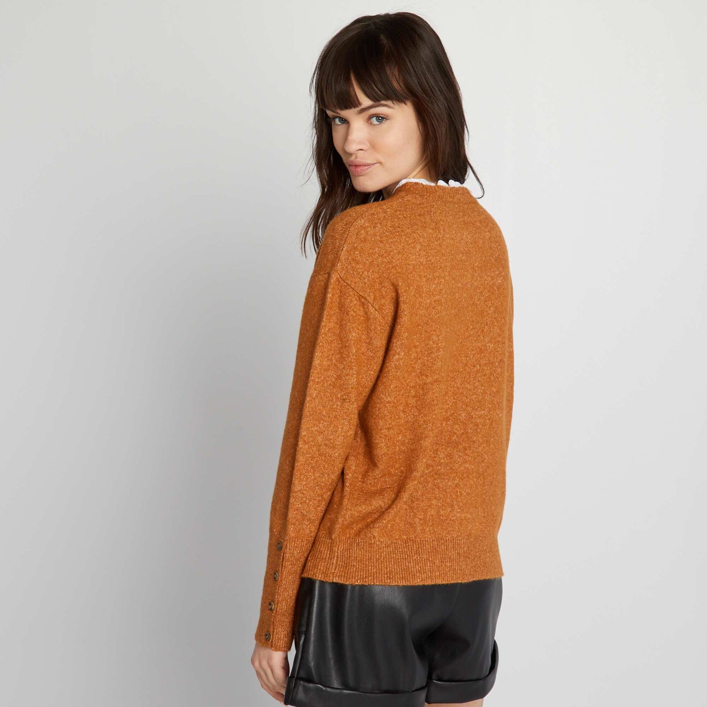 Pull en maille avec col brodé Marron