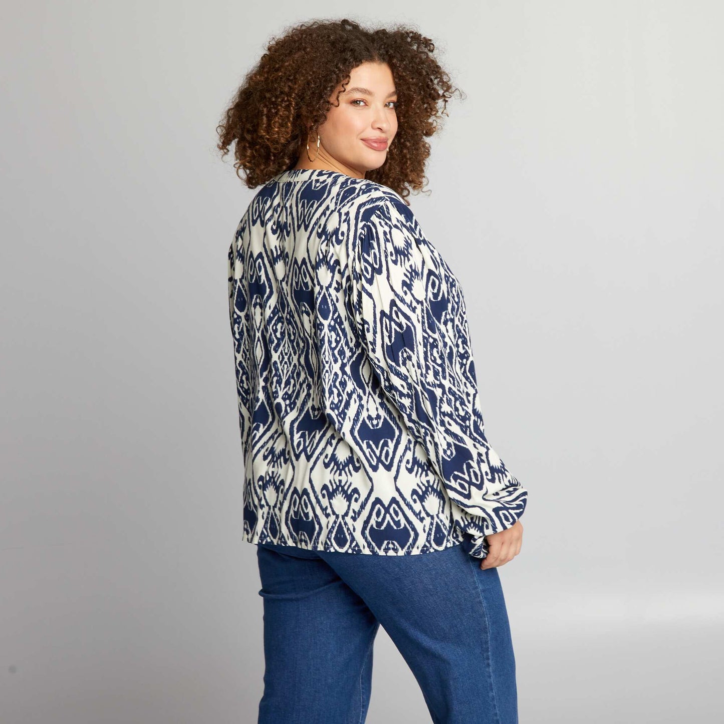 Blouse à col V avec motifs Bleu