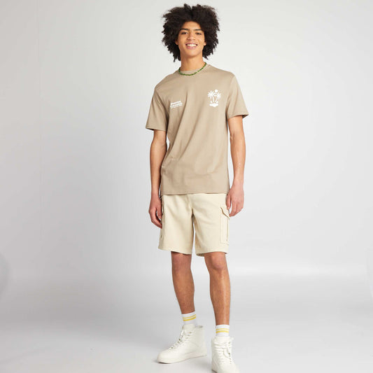 Short avec poches sur les côtés Beige