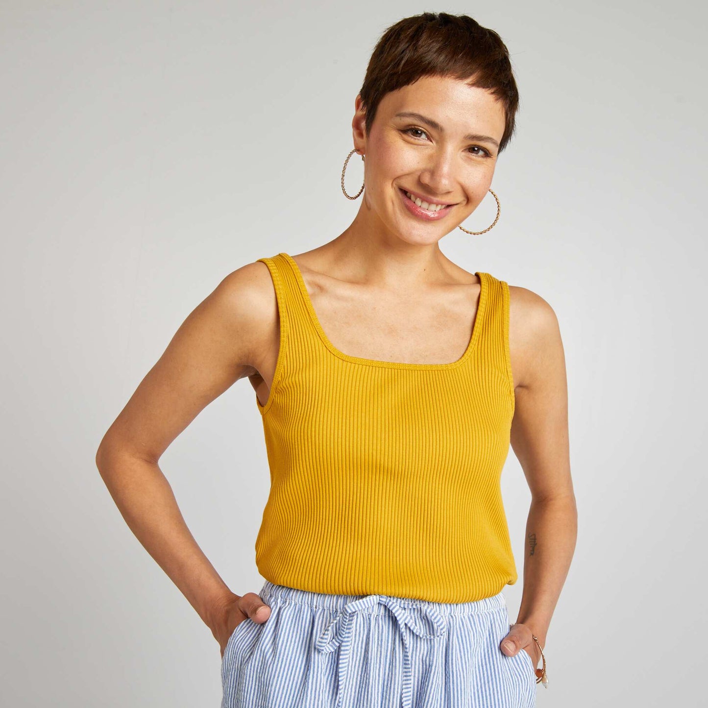 Débardeur côtelé avec col carré Jaune