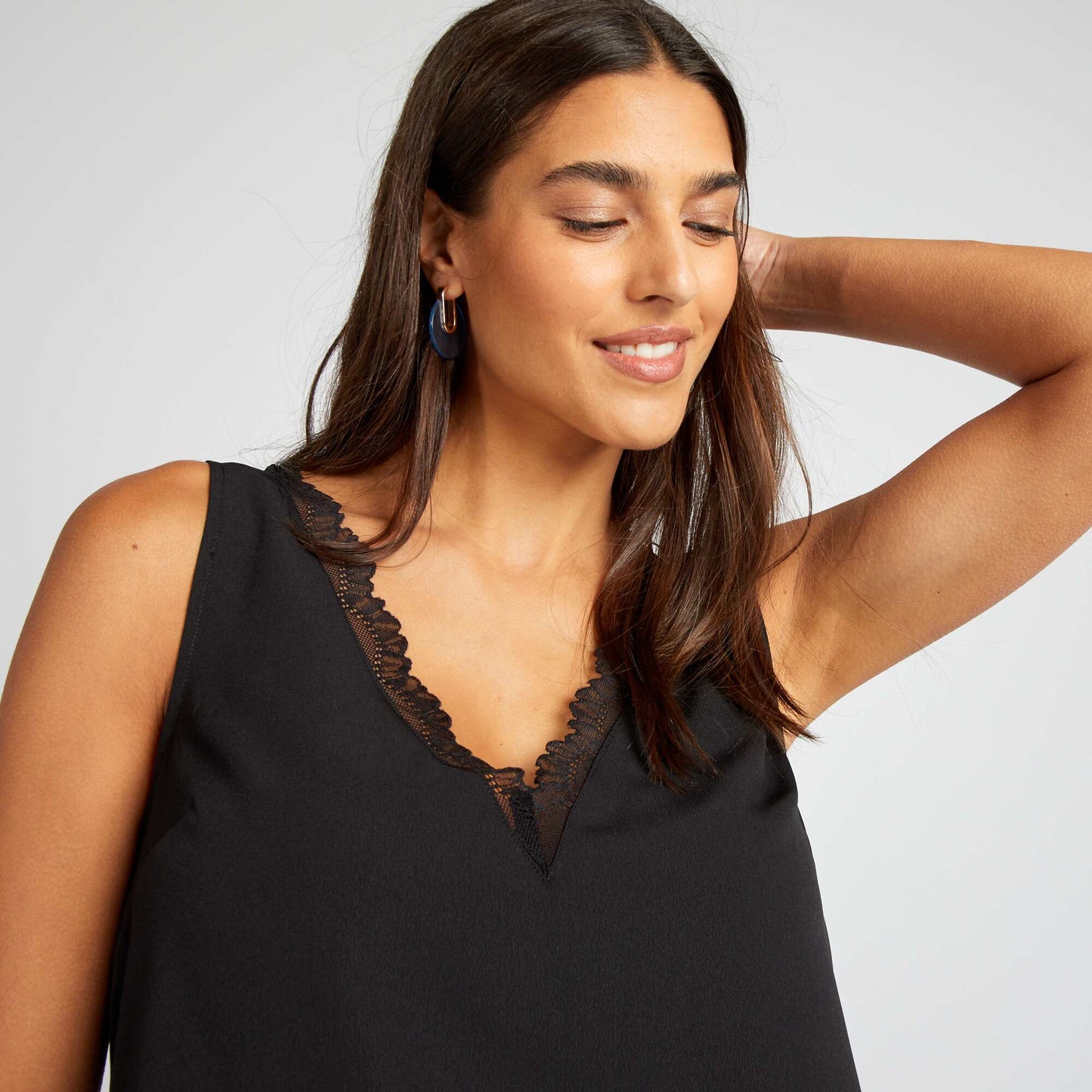 Blouse sans manches avec col en dentelle NOIR
