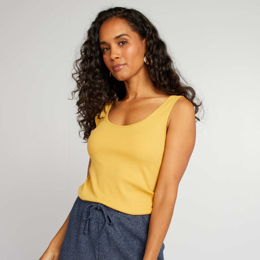 Débardeur uni à col dégagé jaune