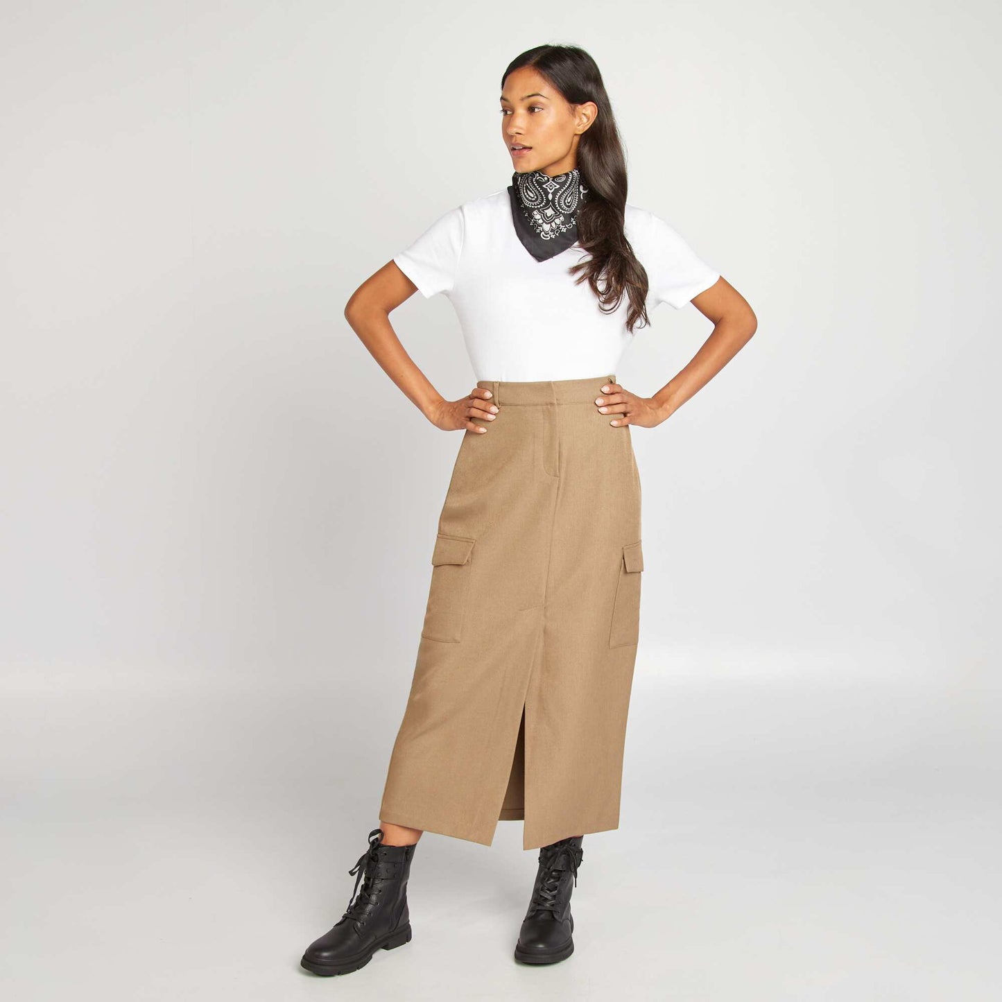 Jupe midi à poches BEIGE