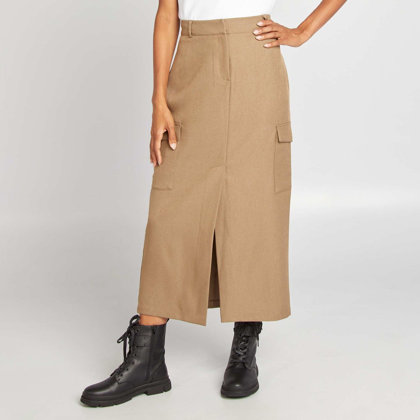 Jupe midi à poches BEIGE