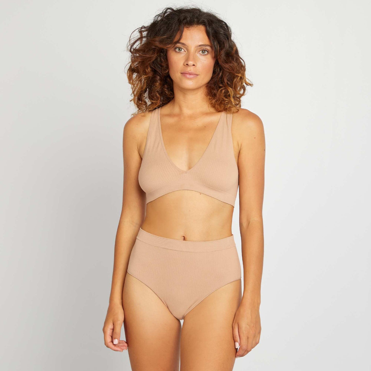Brassière en rib décolleté plongeant BEIGE