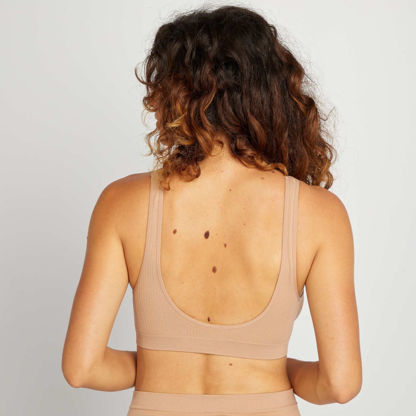 Brassière en rib décolleté plongeant BEIGE