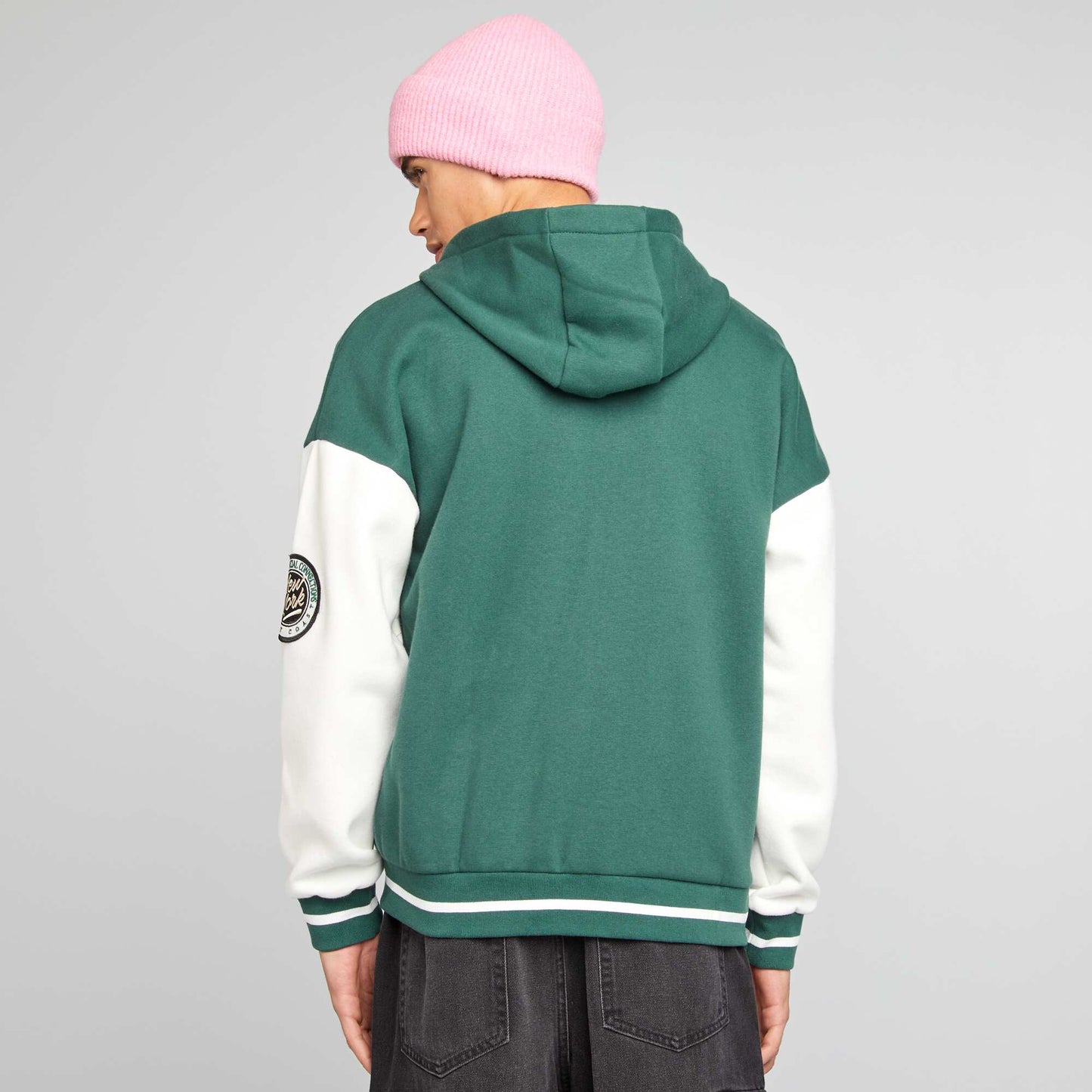 Sweat à capuche style campus Vert/blanc