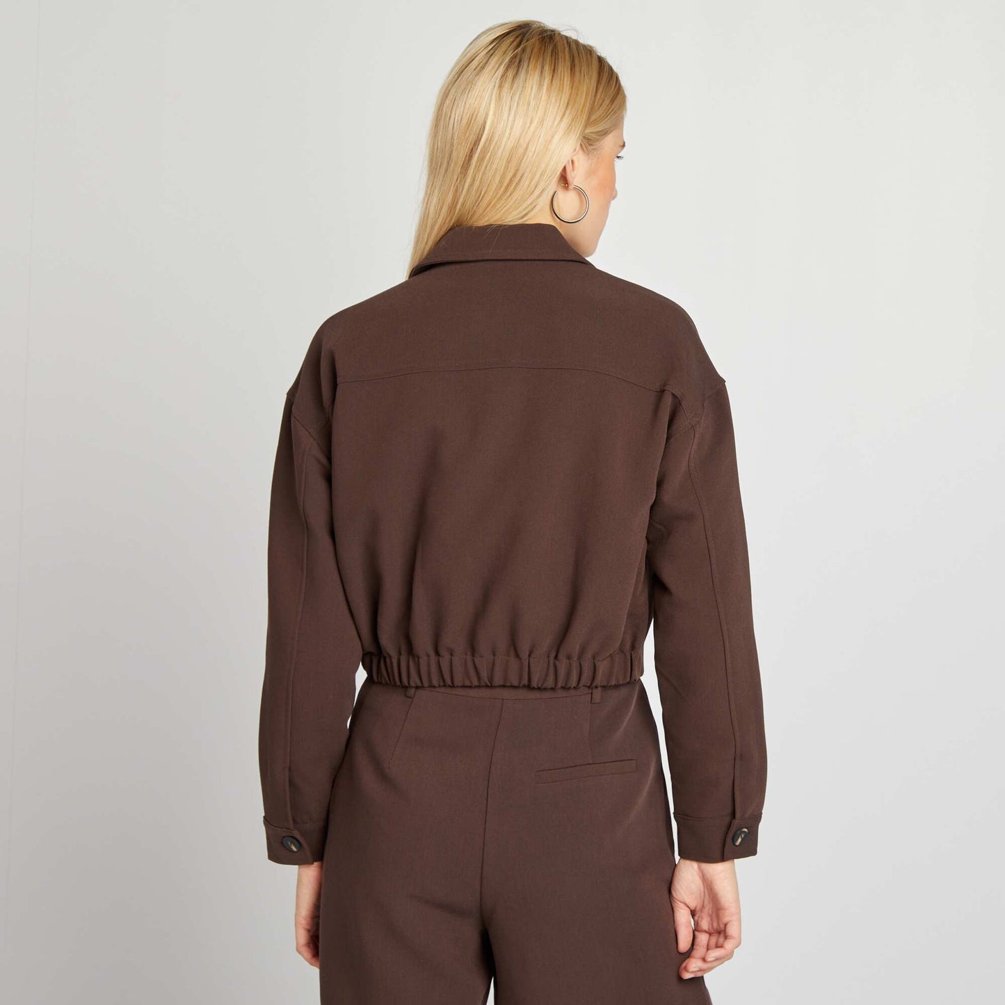 Veste courte à boutons MARRON