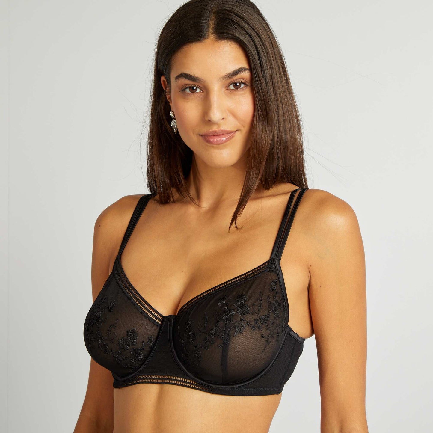Soutien-gorge corbeille en mesh brodé D&E NOIR