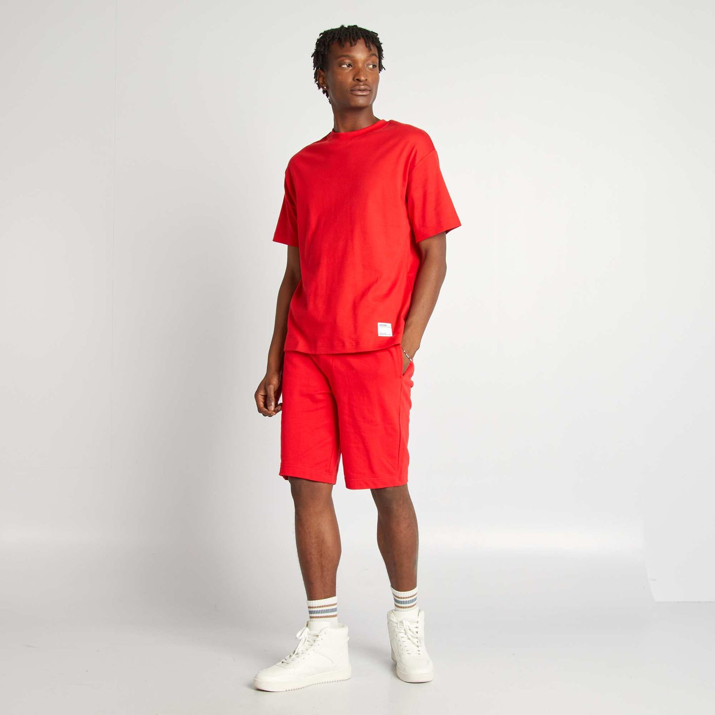 Short de sport style jogger ROUGE