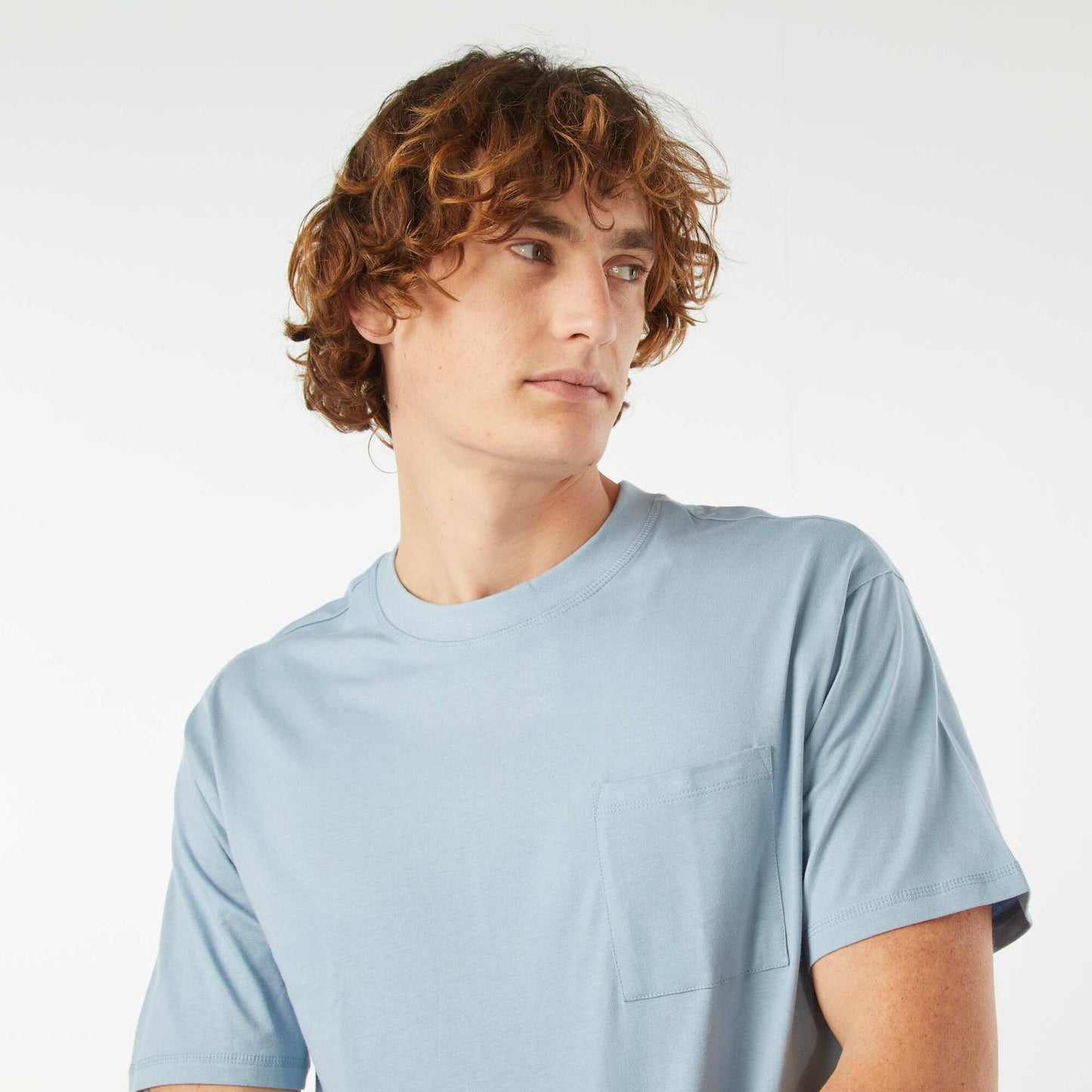 T-shirt uni avec poche poitrine BLEU