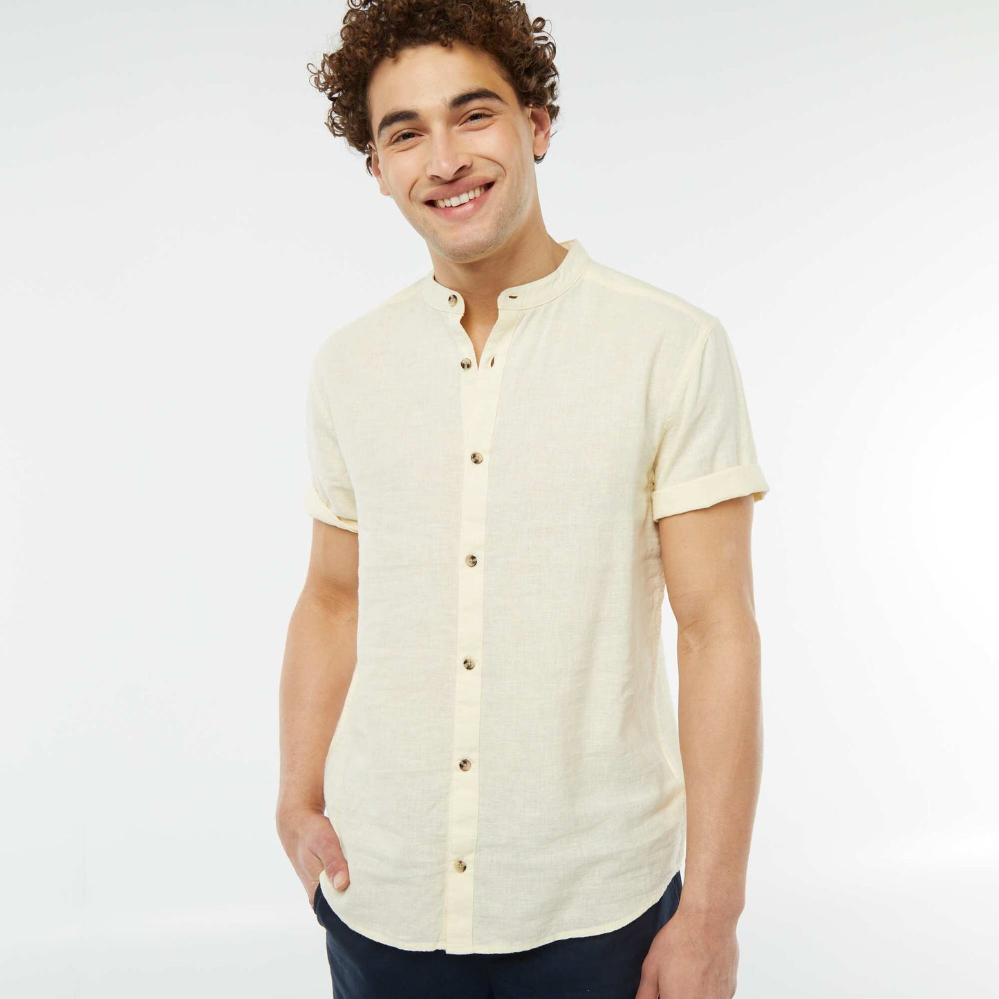 Chemise unie manches courtes col mao JAUNE