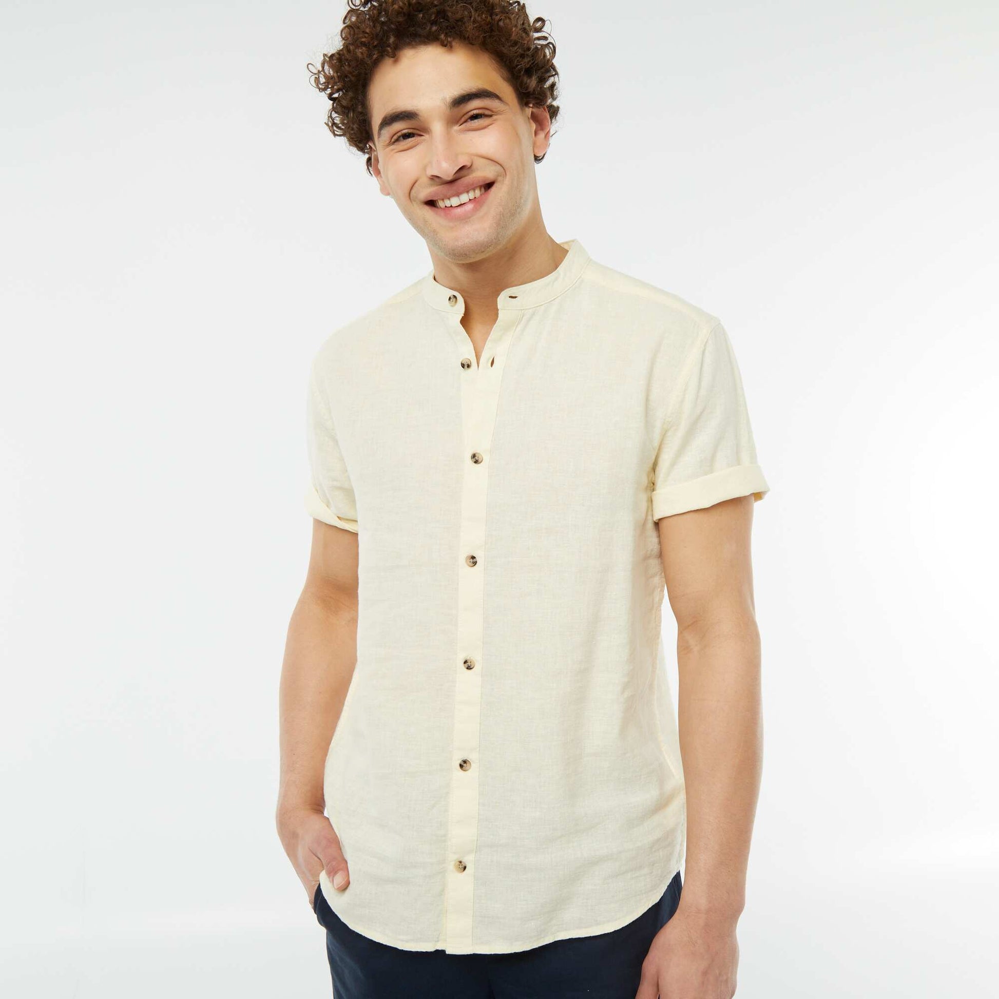 Chemise unie manches courtes col mao JAUNE
