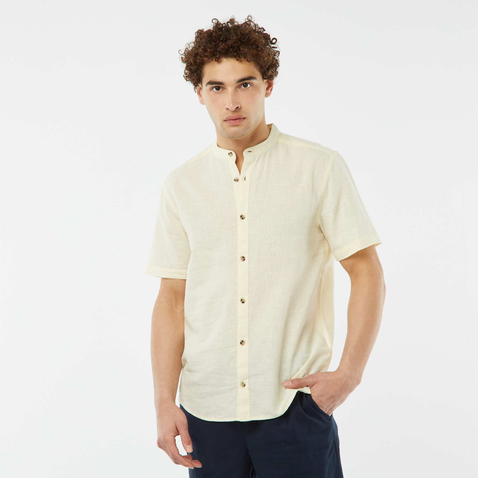 Chemise unie manches courtes col mao JAUNE
