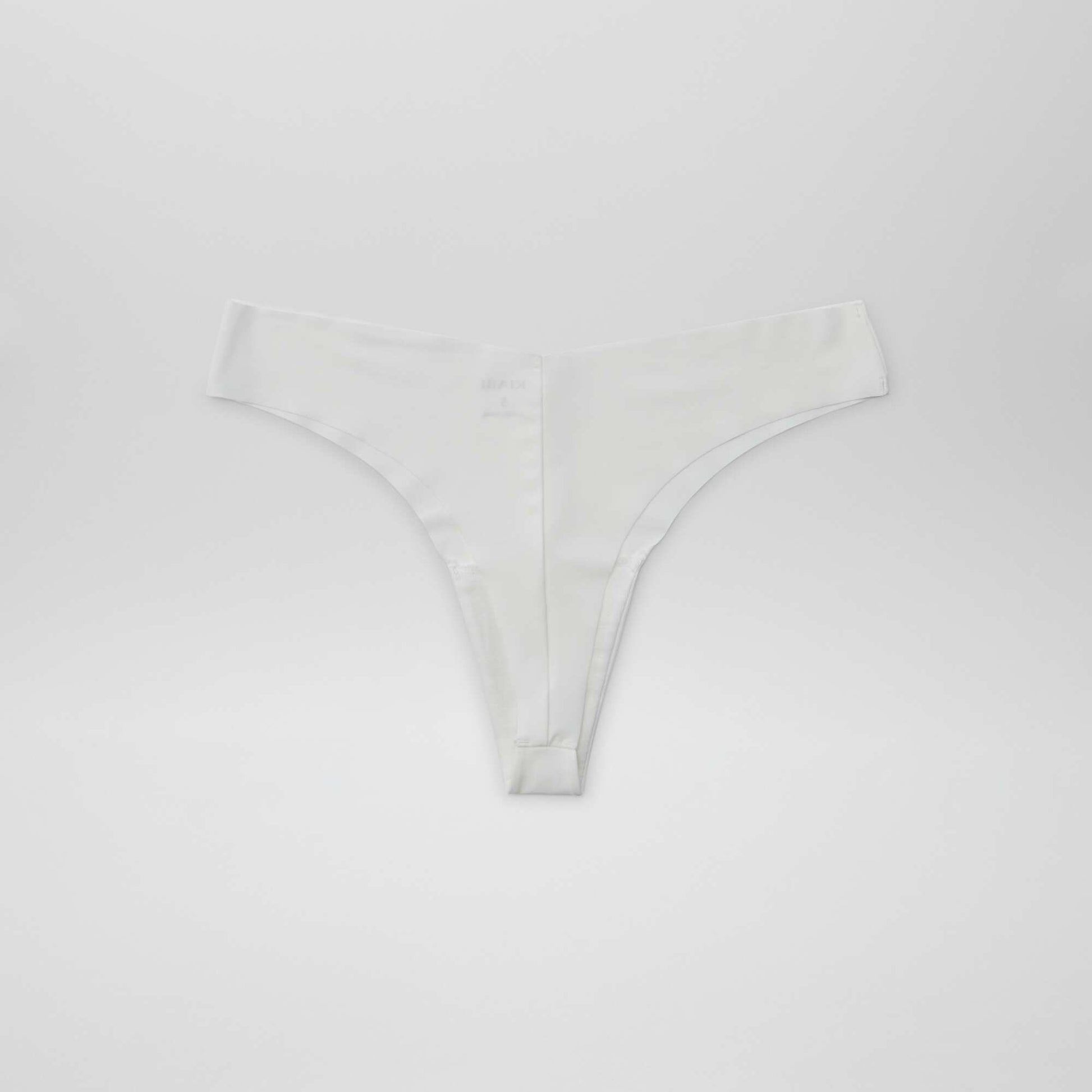 Lot de 2 tangas invisibles en microfibre BLANC