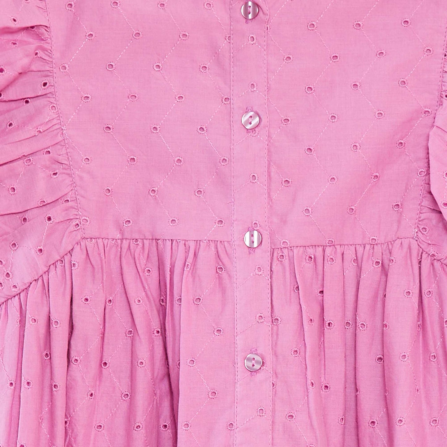 Robe avec broderies all over et volants aux emmanchures ROSE