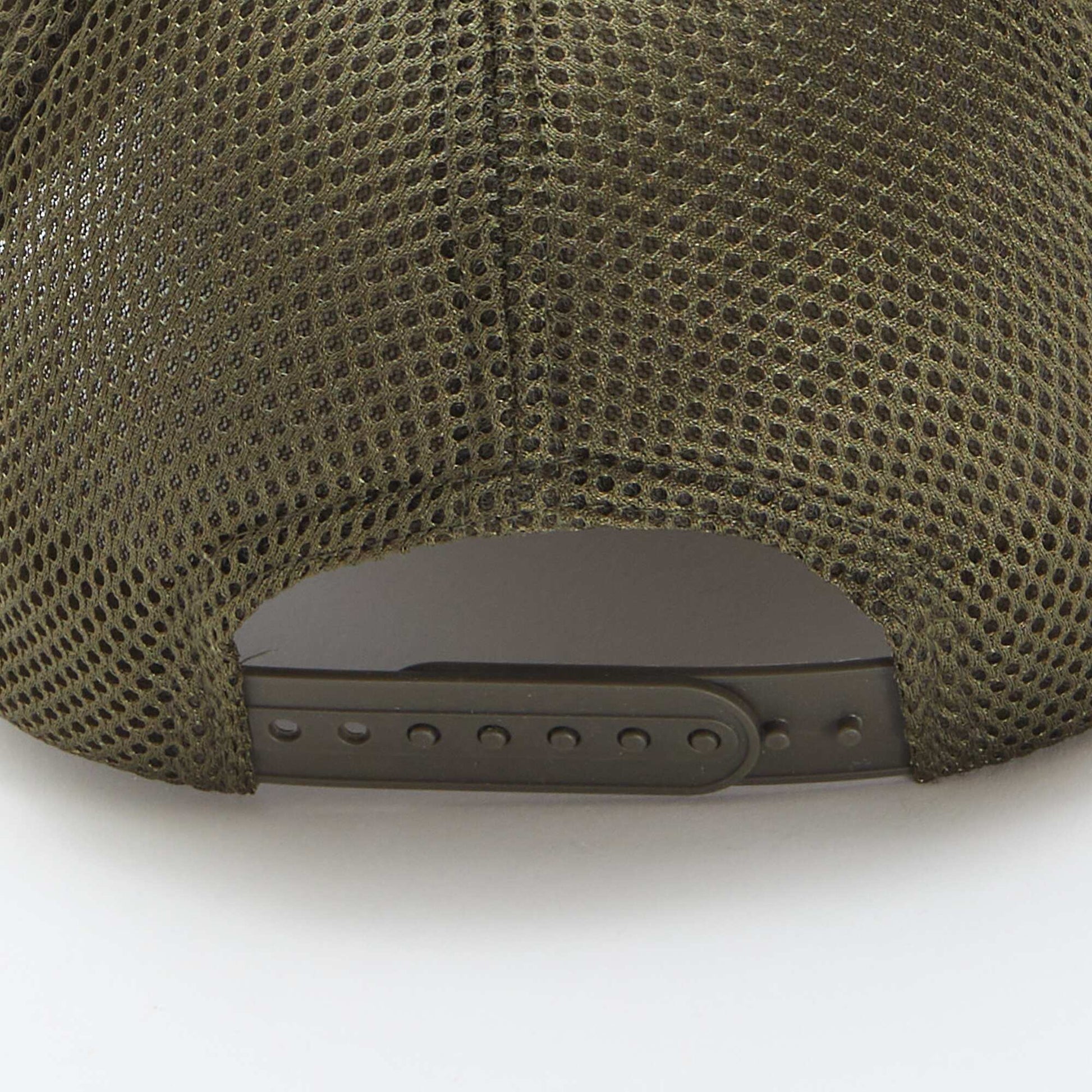 Casquette avec broderie KAKI
