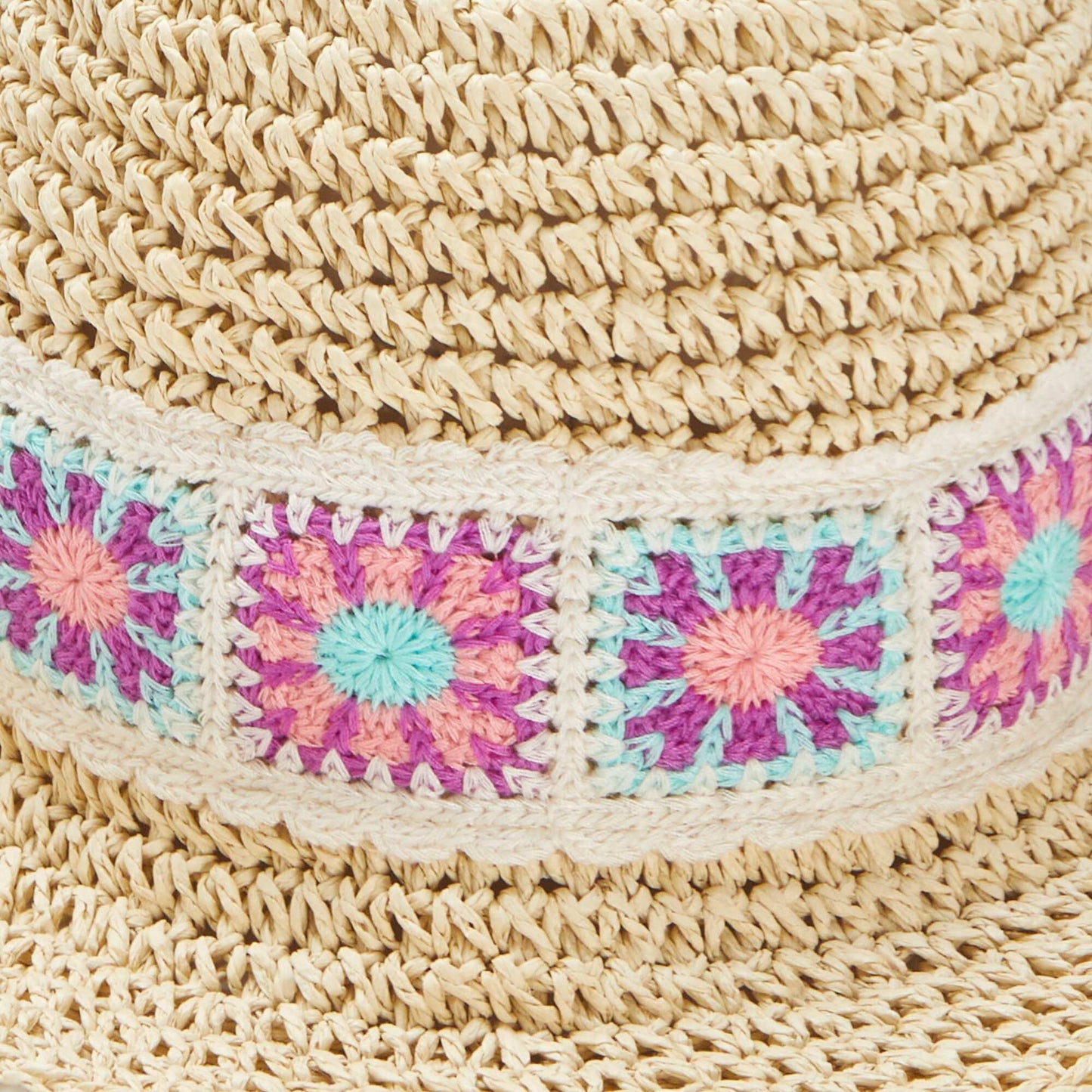 Chapeau forme cloche avec détails macramé VIOLET