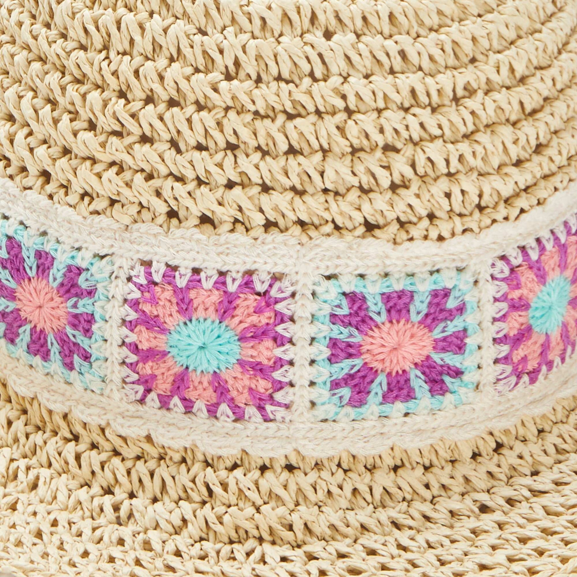 Chapeau forme cloche avec détails macramé VIOLET
