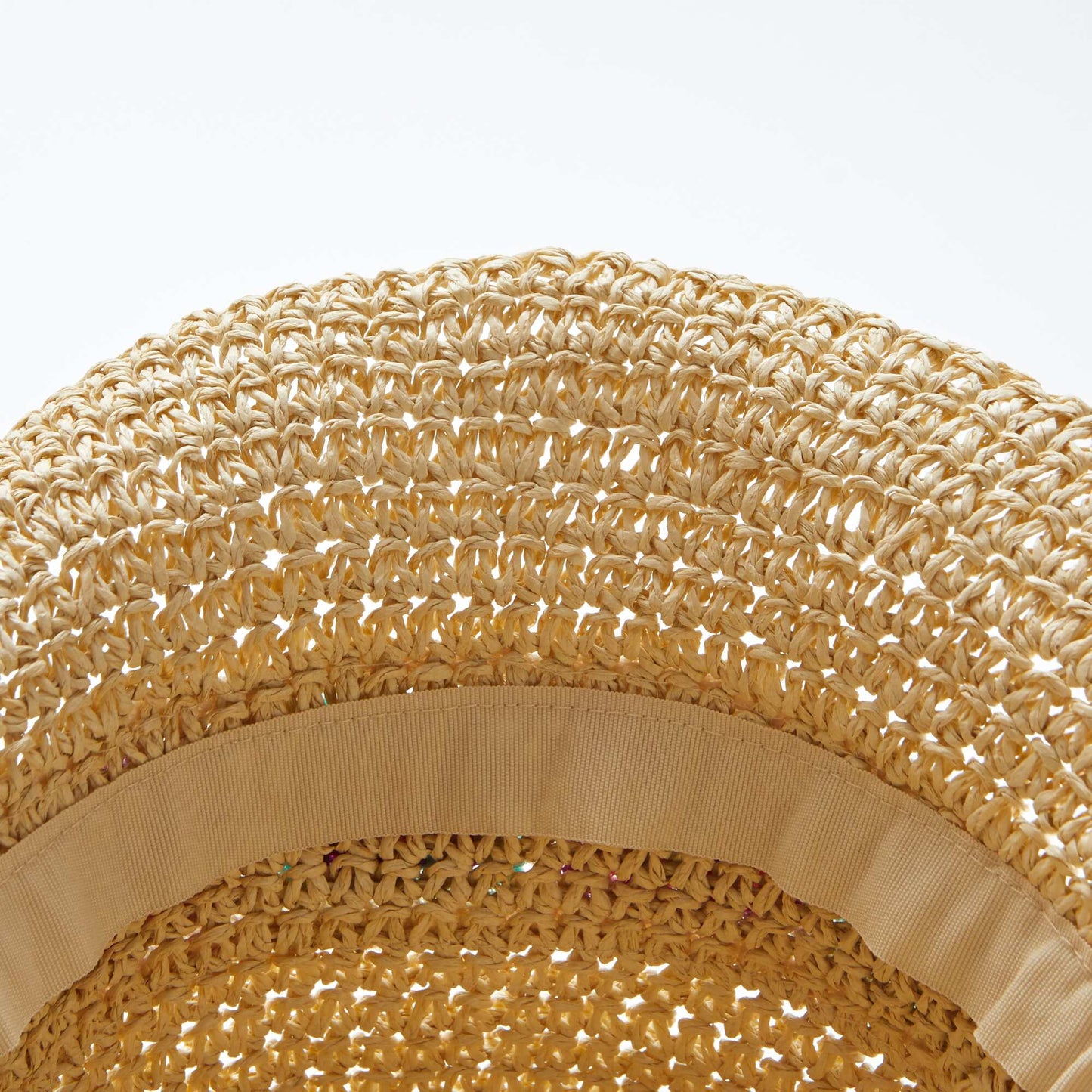 Chapeau forme cloche avec détails macramé VIOLET