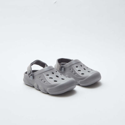 Sabots unis en plastique moulé GRIS